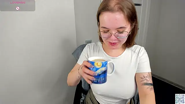 RadiantFairy's cam snapshot