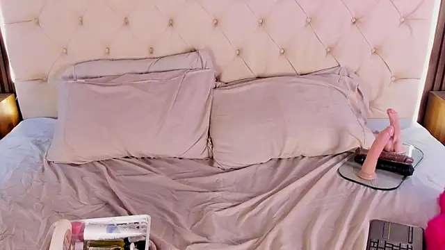 Martina_croww's cam snapshot