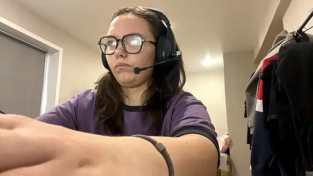 KerriMcbreen's cam snapshot