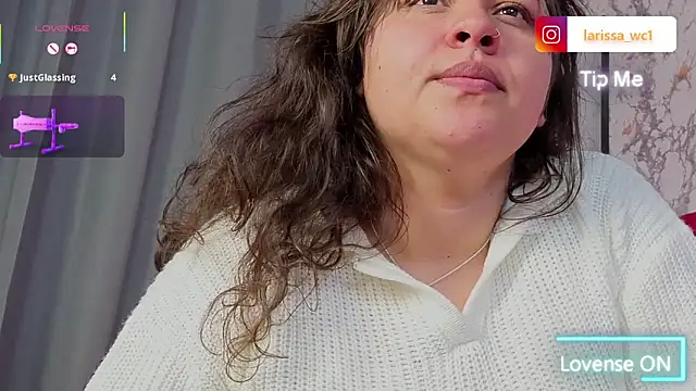 Larissa_Antonella's cam snapshot