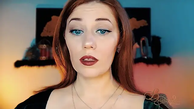 MissBeverlyMills's cam snapshot