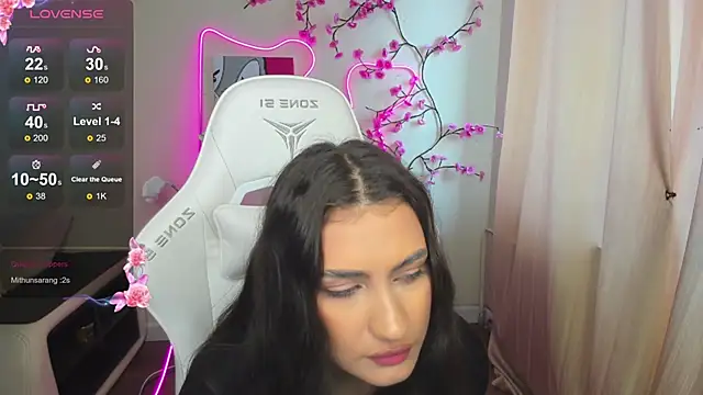 AdeleLuu live sex cam