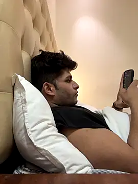 Vihaaanfucks live sex cam