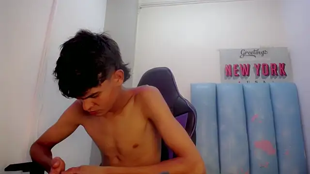 Lil_babyyy_'s cam snapshot