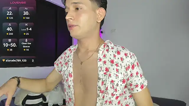 Benjamin_Buster live sex cam