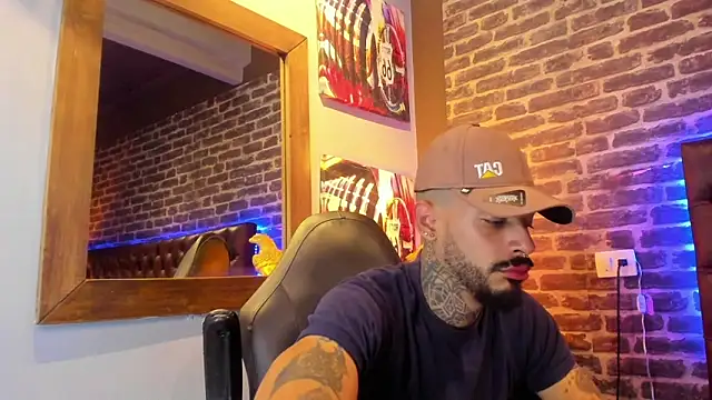 VinzenzRizzo's cam snapshot