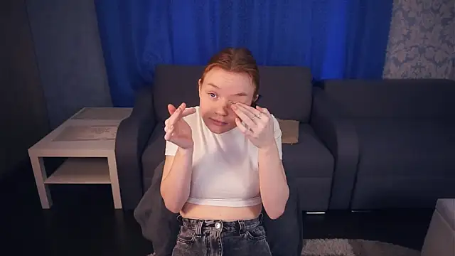 KarlynGow's cam snapshot