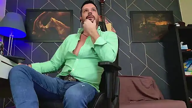 ChrisKox's cam snapshot