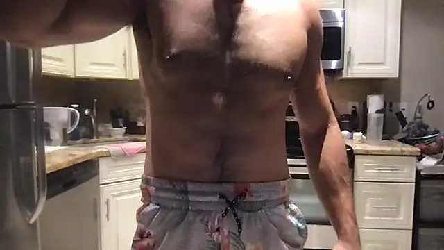 BigGuyMuscle's cam snapshot