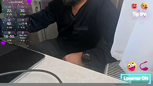 TARKAN1's cam snapshot