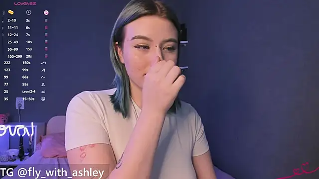 ashley_lovestory's cam snapshot