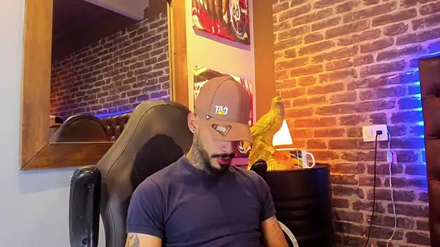 VinzenzRizzo's cam snapshot