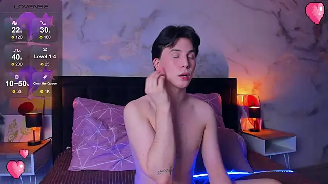 AdrianoAubert's cam snapshot