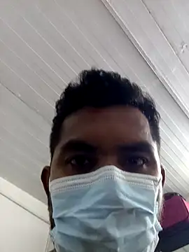 keri_huththa's cam snapshot