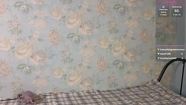 HollieCollelo's cam snapshot