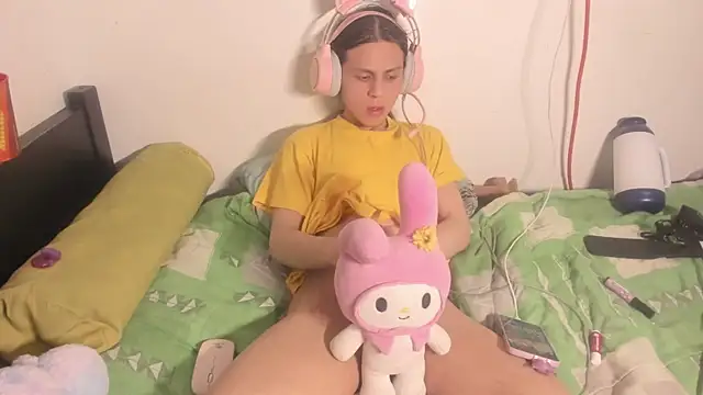 Petite-Goth live sex cam