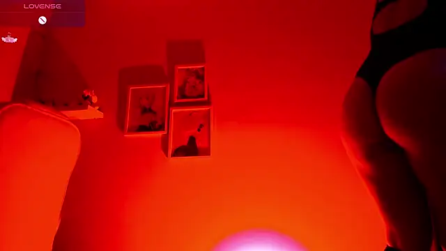 Valkiria_ponce's cam snapshot