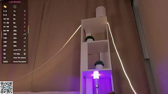 AlberthaEscue live sex cam