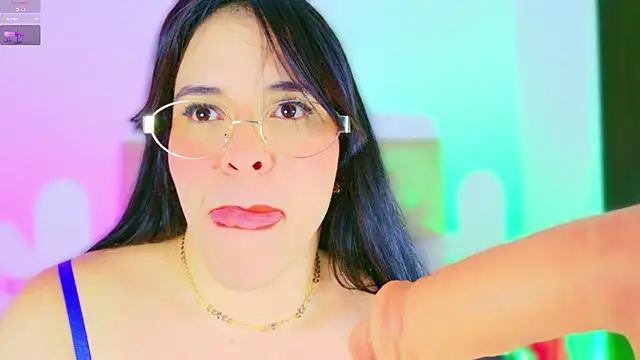 CharlootteEvans's cam snapshot