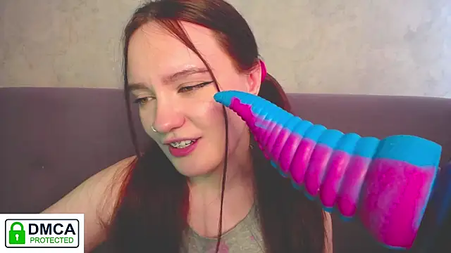 Alyssa___Scarlet's cam snapshot