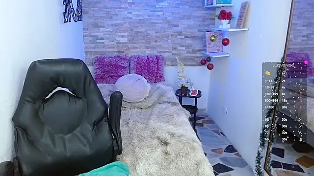 Sofia_granny live sex cam