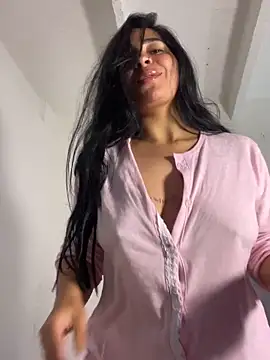 Meganmilk1 live sex cam