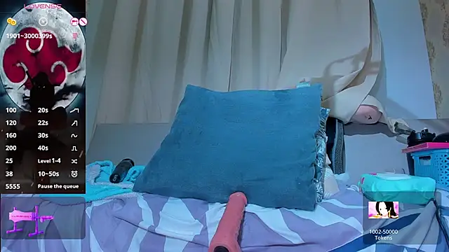 anya_weisz's cam snapshot