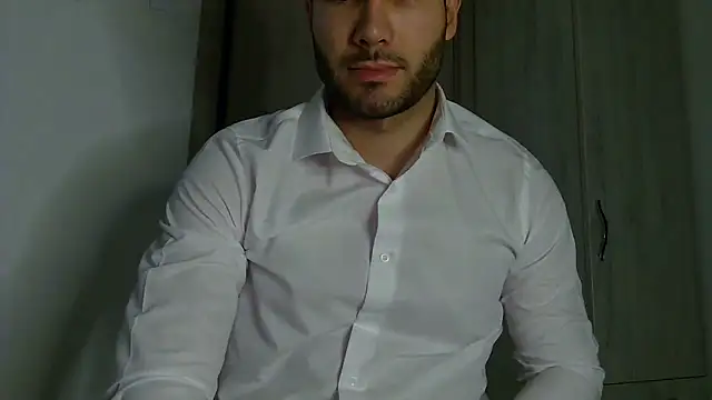 Justynn1 live sex cam