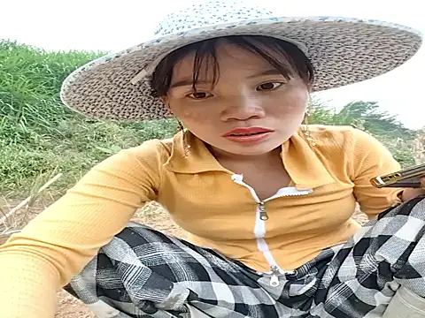 Tin_tanny live sex cam