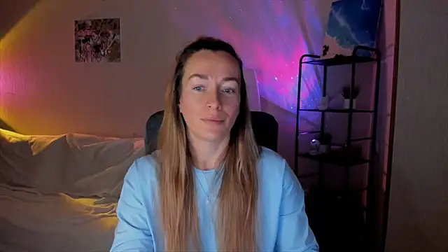 RebeccaMartinez live sex cam