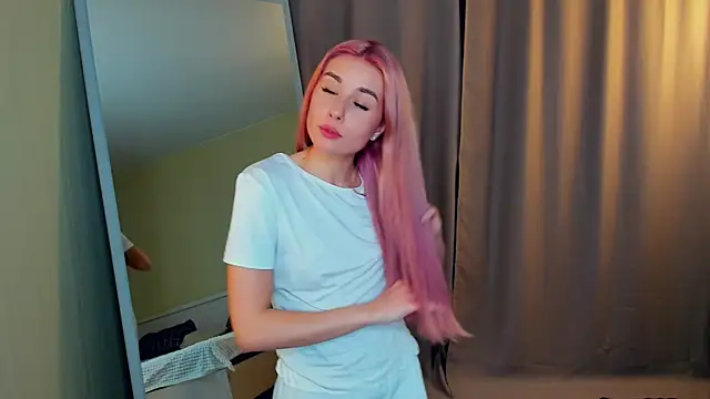 MinaRuzzo's cam snapshot