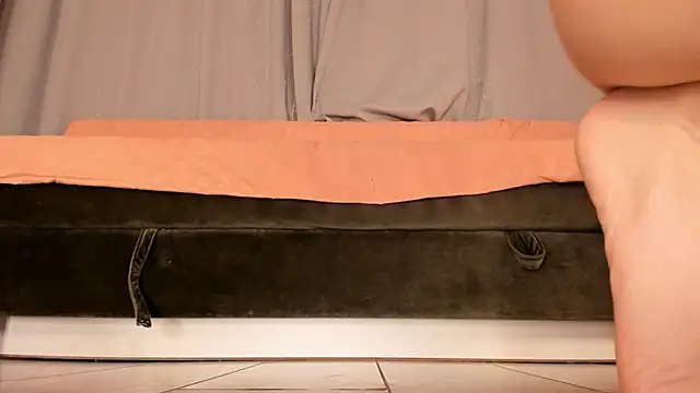 tinki_winkii live sex cam