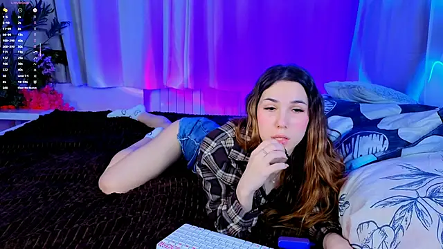 -CindyLou's cam snapshot