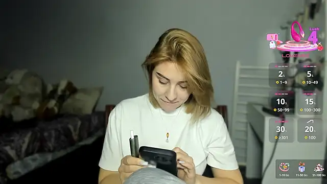 KindKristy's cam snapshot