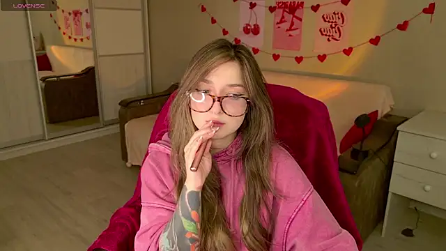 BellaSink live sex cam