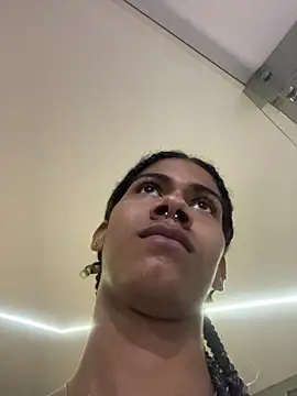 Maxim-Walker live sex cam