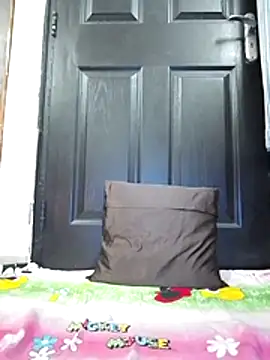 meenu_baby's cam snapshot