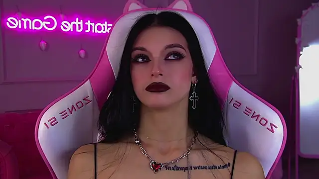 BeverlyMost's cam snapshot