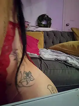 Tannedtattooed69's cam snapshot