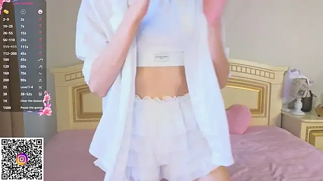 SoftieDream's cam snapshot