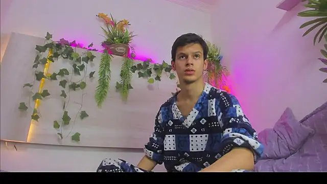 AngelSlimm's cam snapshot