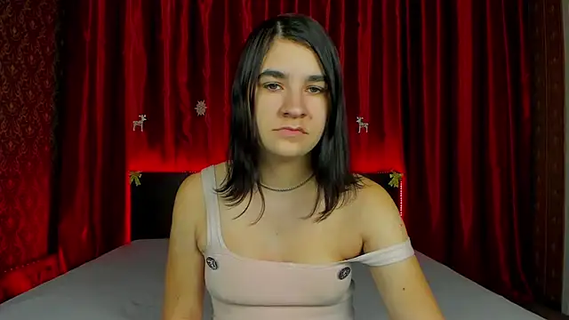 _Polly_Love_'s cam snapshot