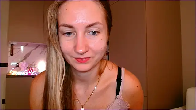 BluueSilk's cam snapshot