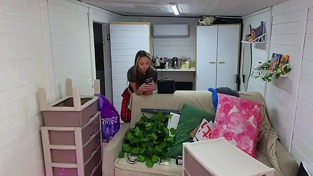 Misss_Vikk live sex cam