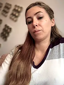 RaquelleDevon live sex cam