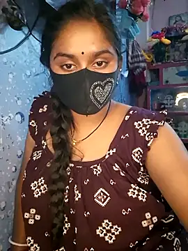 Sweet-Maddlina live sex cam