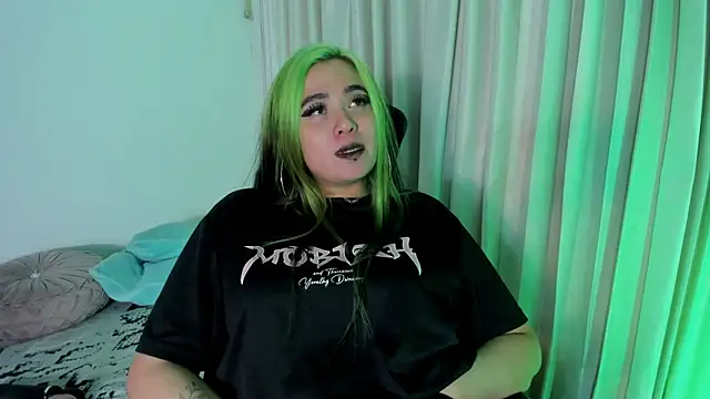 Lilith_Zenith_'s cam snapshot