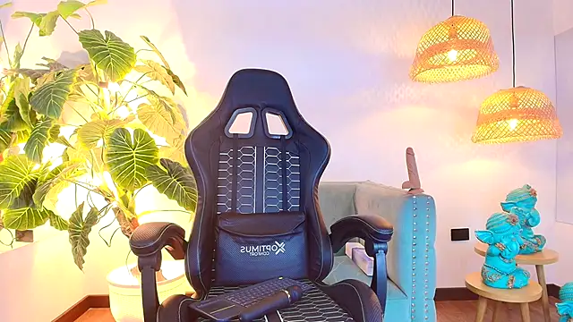 Khloe_Johnson18's cam snapshot