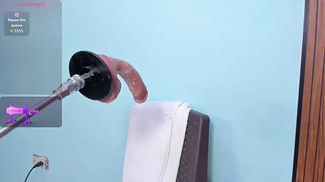 lola_clit's cam snapshot