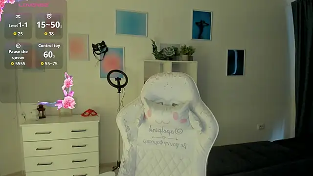 MiaVixxen live sex cam